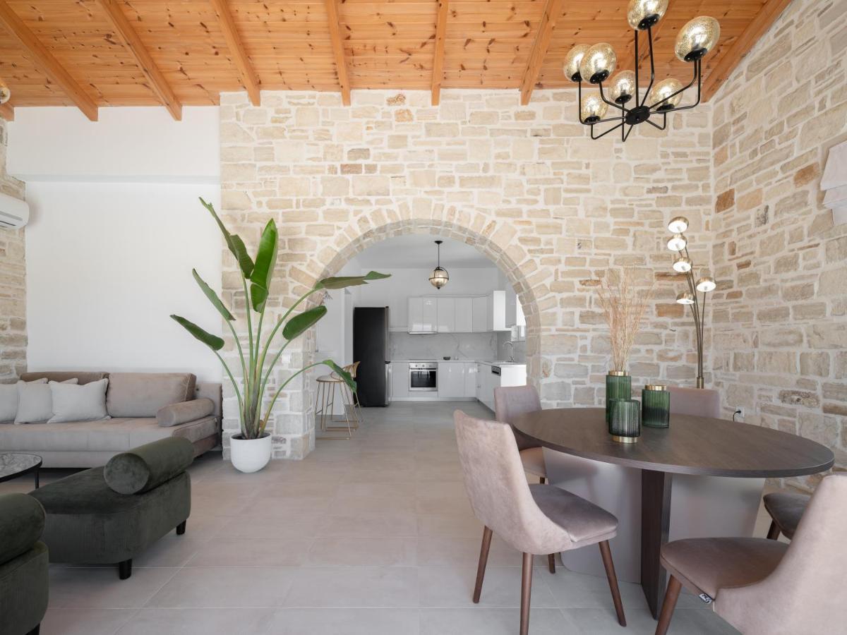 Evaero Villas I, Ii, Iii, IV - An Ever-So Inviting Escape, By Thinkvilla Sfáka Exterior foto