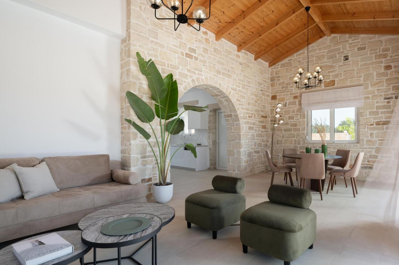 Evaero Villas I, Ii, Iii, IV - An Ever-So Inviting Escape, By Thinkvilla Sfáka Exterior foto