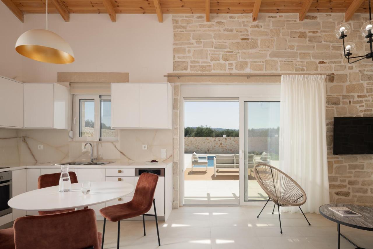 Evaero Villas I, Ii, Iii, IV - An Ever-So Inviting Escape, By Thinkvilla Sfáka Exterior foto