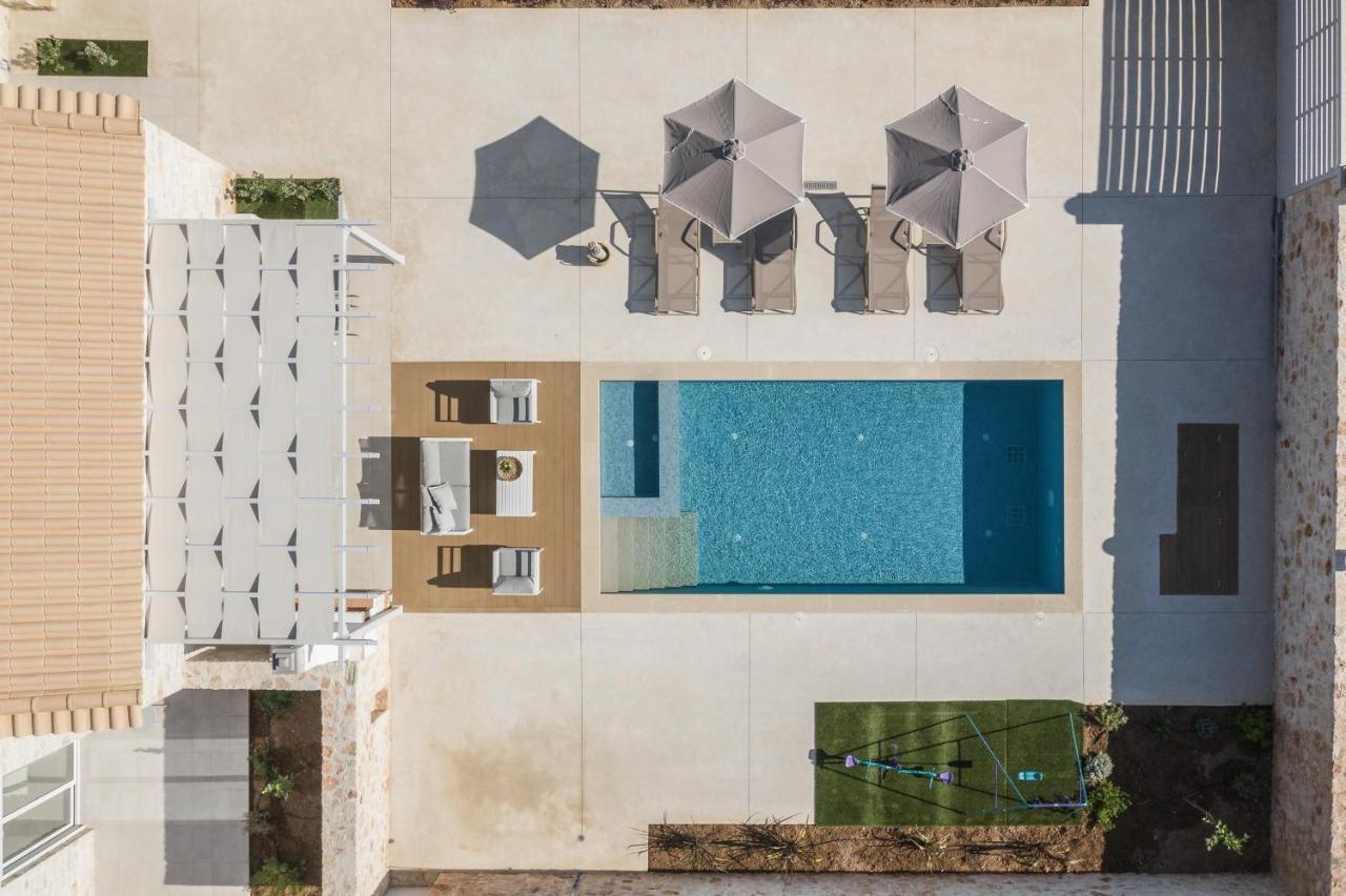 Evaero Villas I, Ii, Iii, IV - An Ever-So Inviting Escape, By Thinkvilla Sfáka Exterior foto
