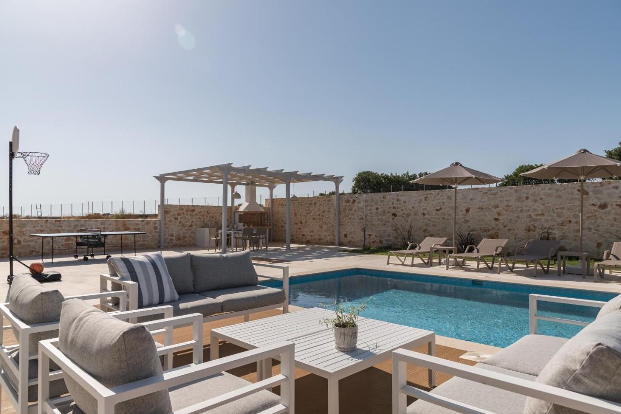 Evaero Villas I, Ii, Iii, IV - An Ever-So Inviting Escape, By Thinkvilla Sfáka Exterior foto